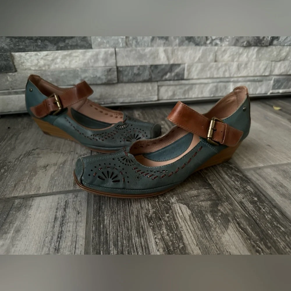 Picolinos Women's Leather Mary Jane  Leather Casual Shoes Blue and Brown Size 40 - Picture 3 of 12